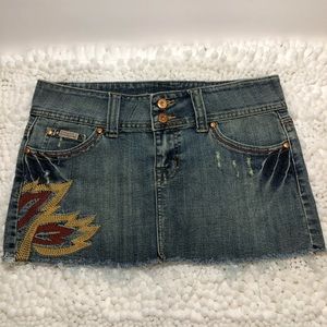 Bubblegum 7/8 Boho chic distressed jean skirt